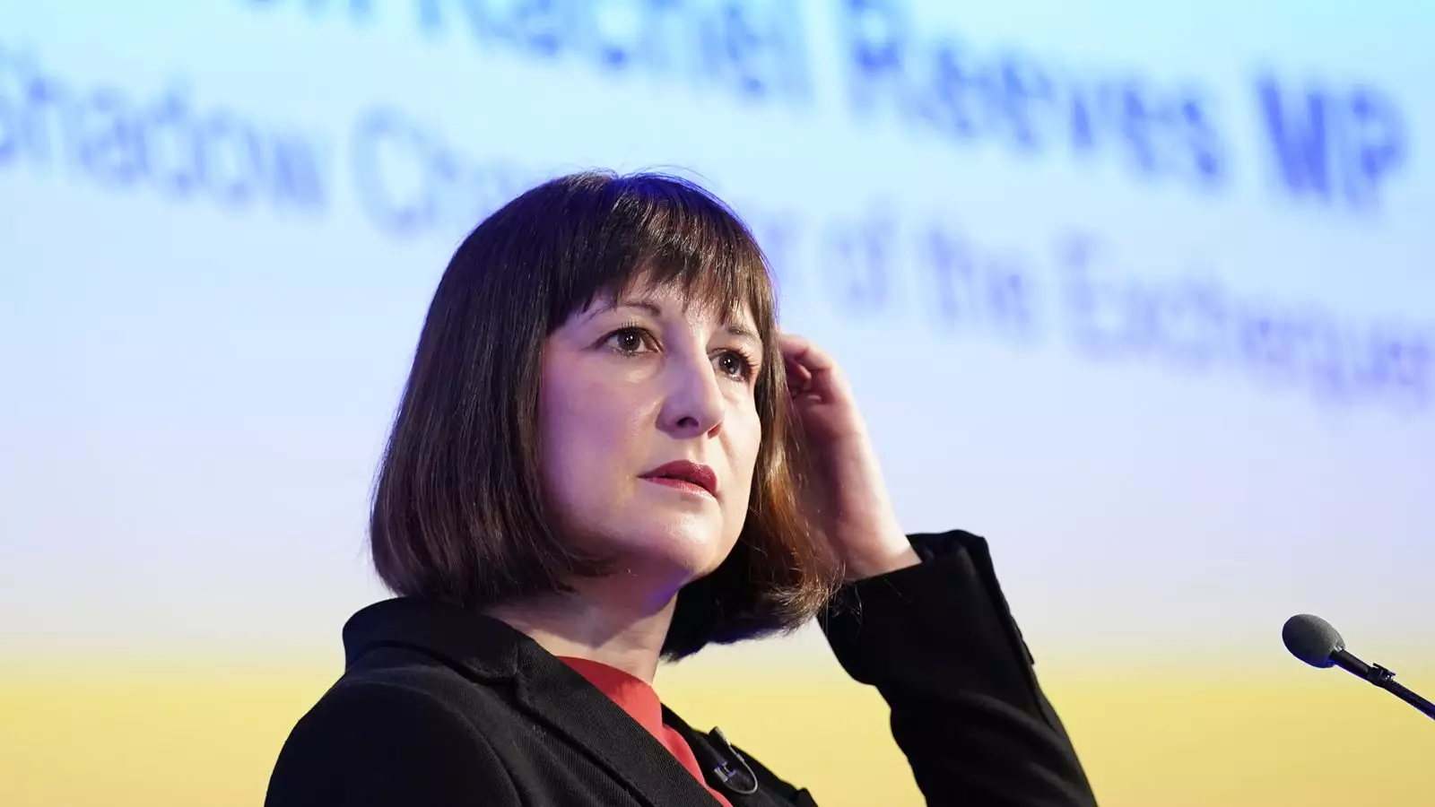 Critical Analysis: Labour’s Rachel Reeves Leads as Preferred Chancellor Over Jeremy Hunt