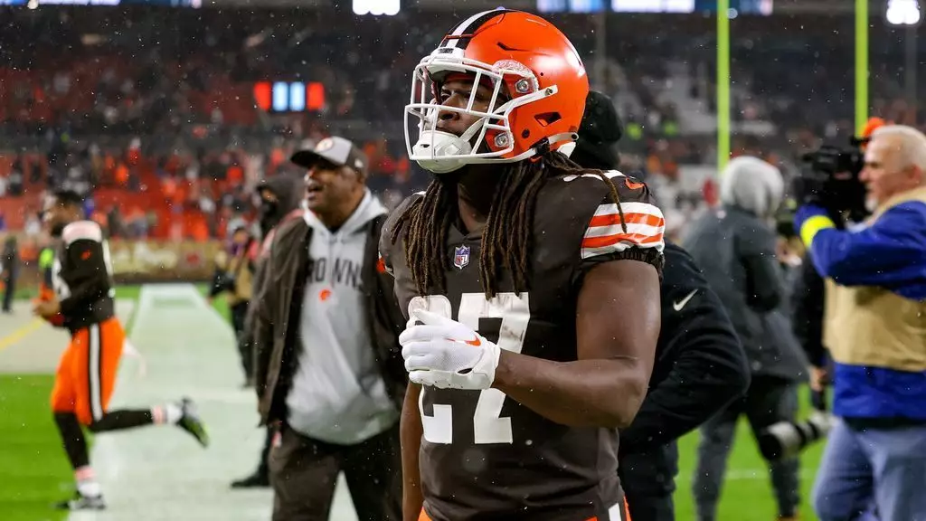 Analysis: Kareem Hunt Returns to Cleveland Browns After Nick Chubb’s Injury