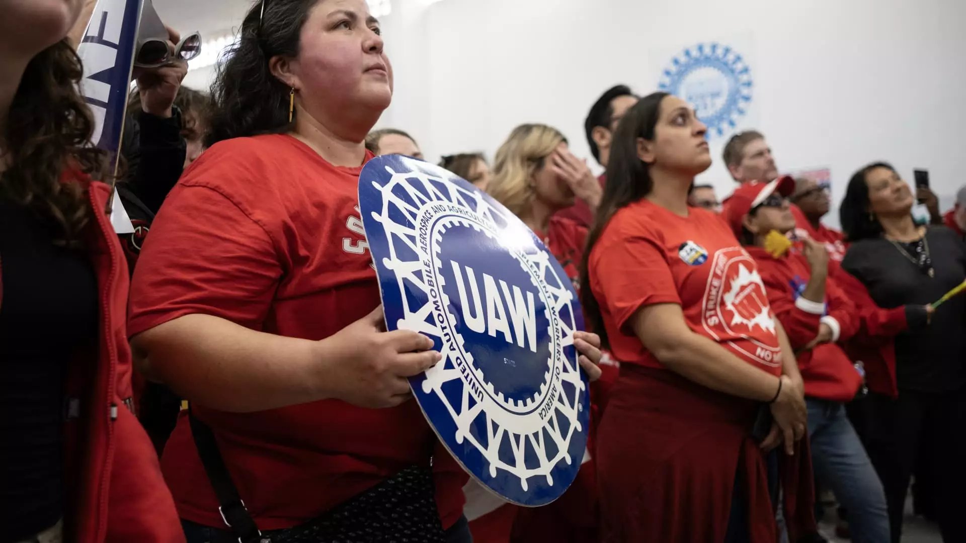 The Mack Trucks Strike: Workers Reject Tentative Agreement