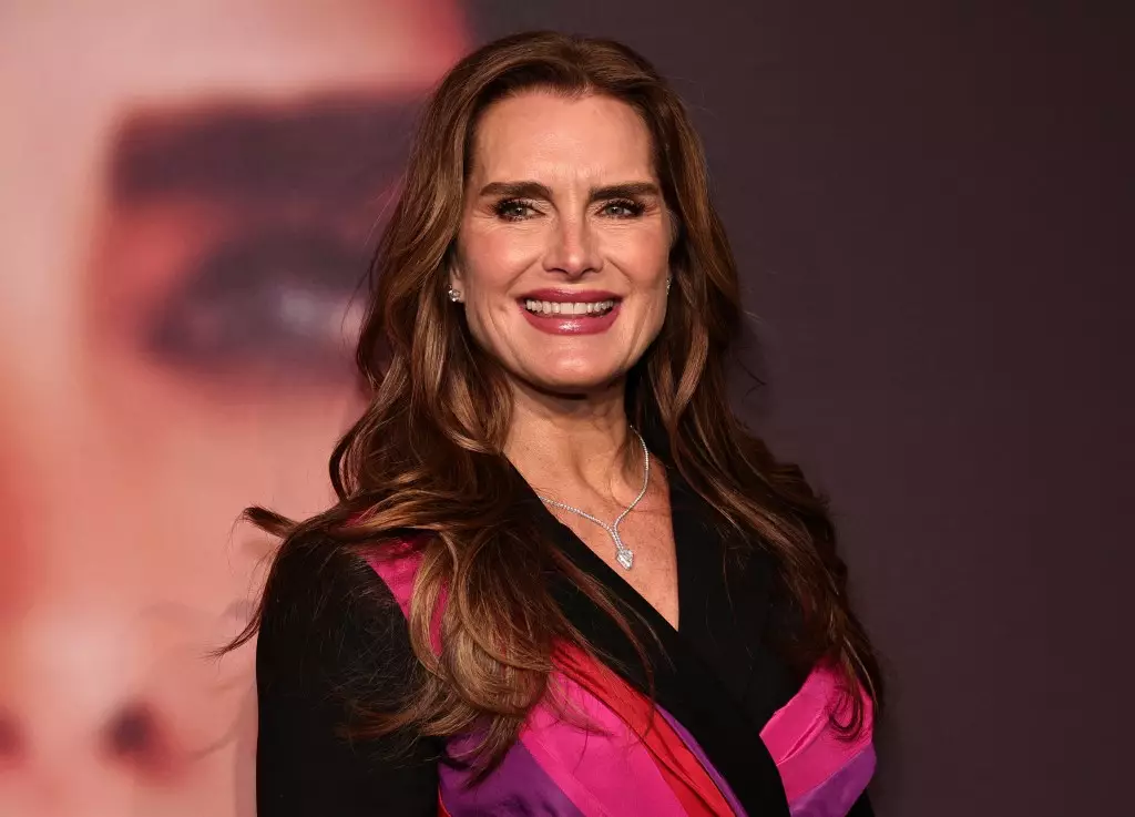 Bradley Cooper Comes to the Rescue During Brooke Shields’ Seizure