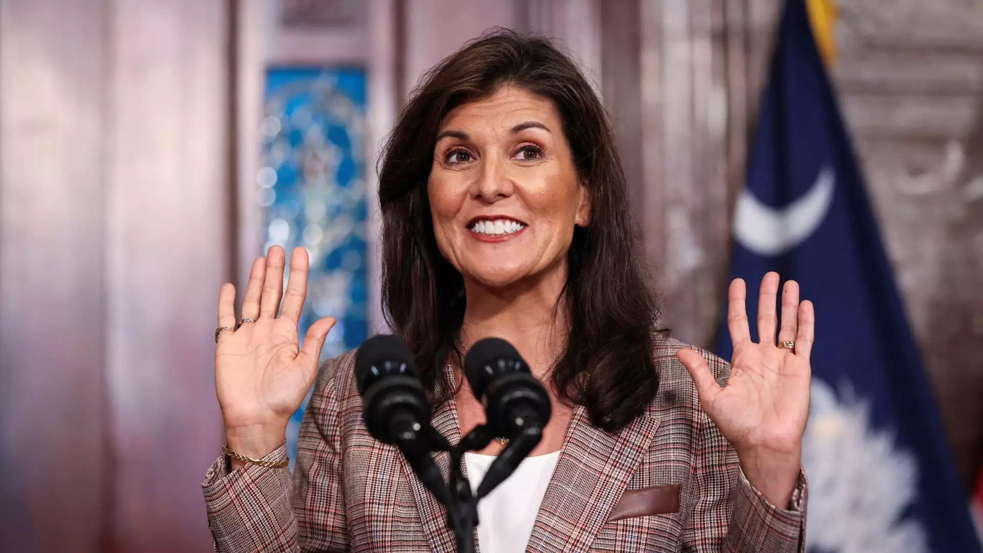 The Chance for Nikki Haley to Win Over Undecided Wealthy Donors