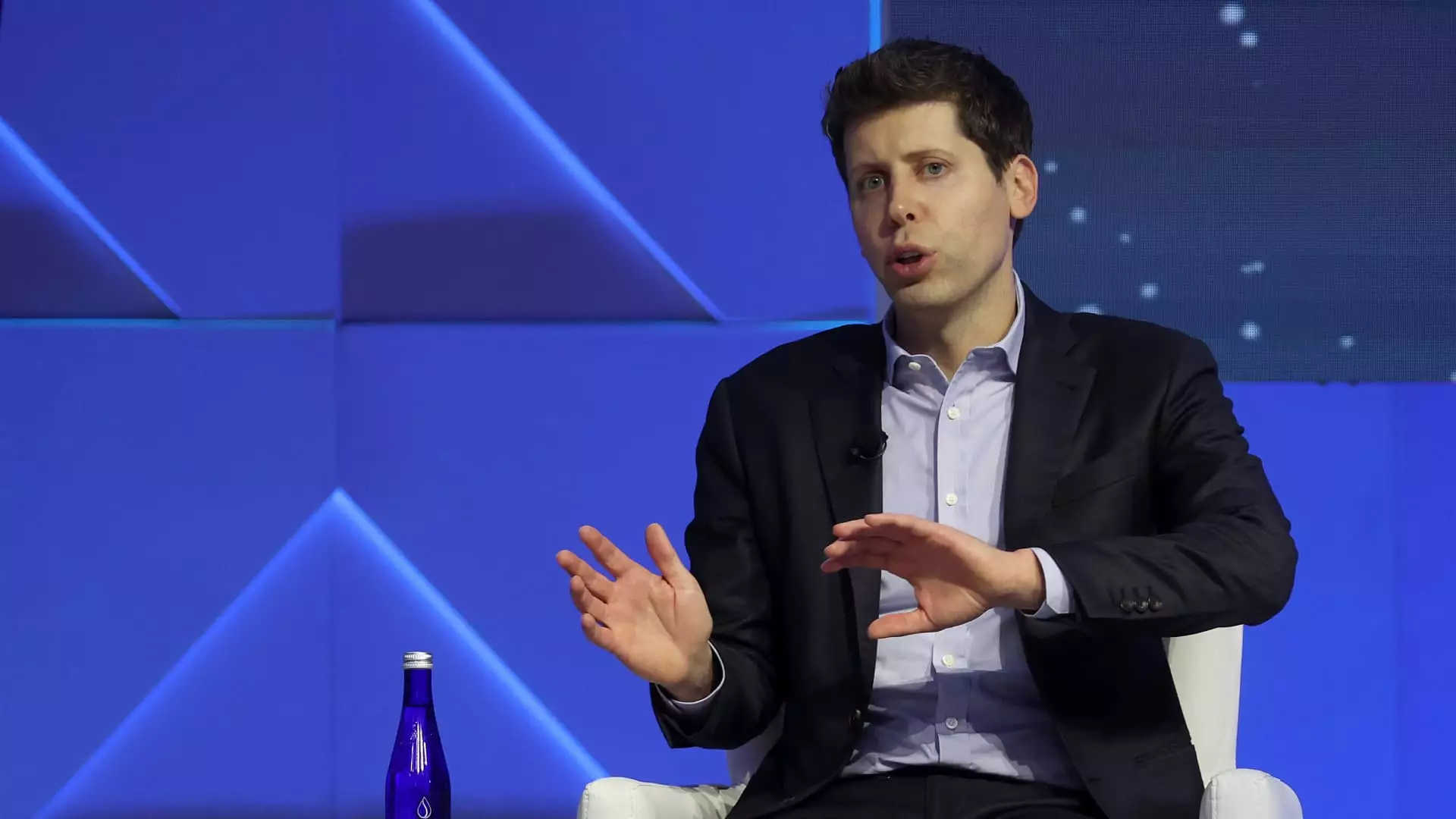 Microsoft Welcomes Former OpenAI CEO Sam Altman to Lead Advanced AI Research Team