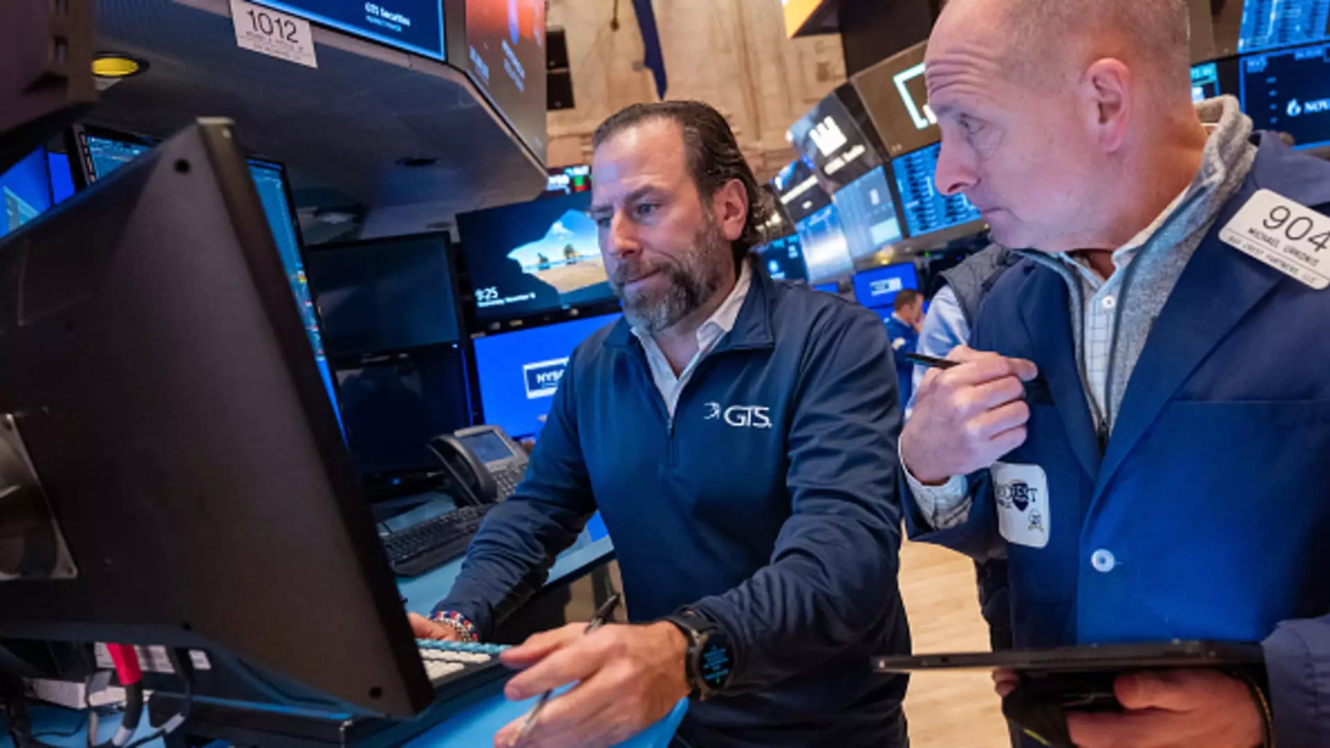 Stocks Rally as Yields Dip and Market Breadth Widens