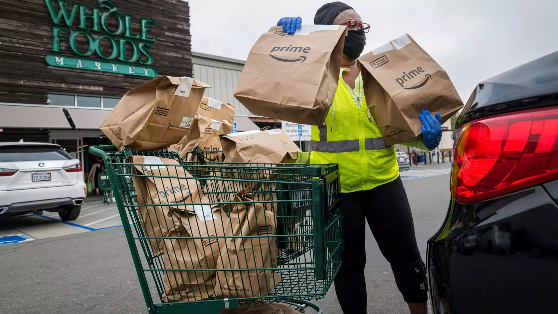 Amazon Expands Grocery Subscription Service to Prime Members