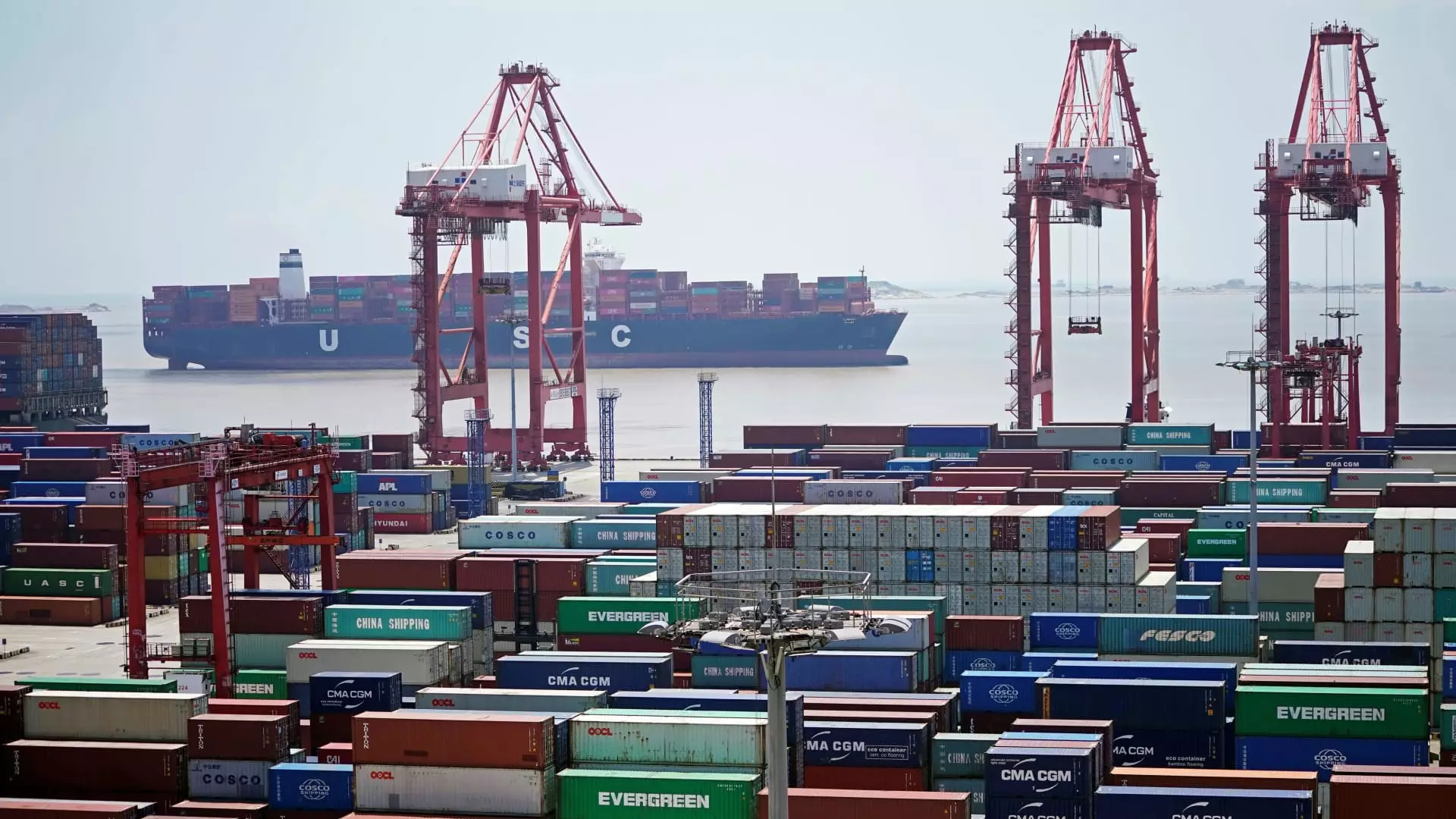 The Decline of China’s Exports: A Sign of Economic Downturn