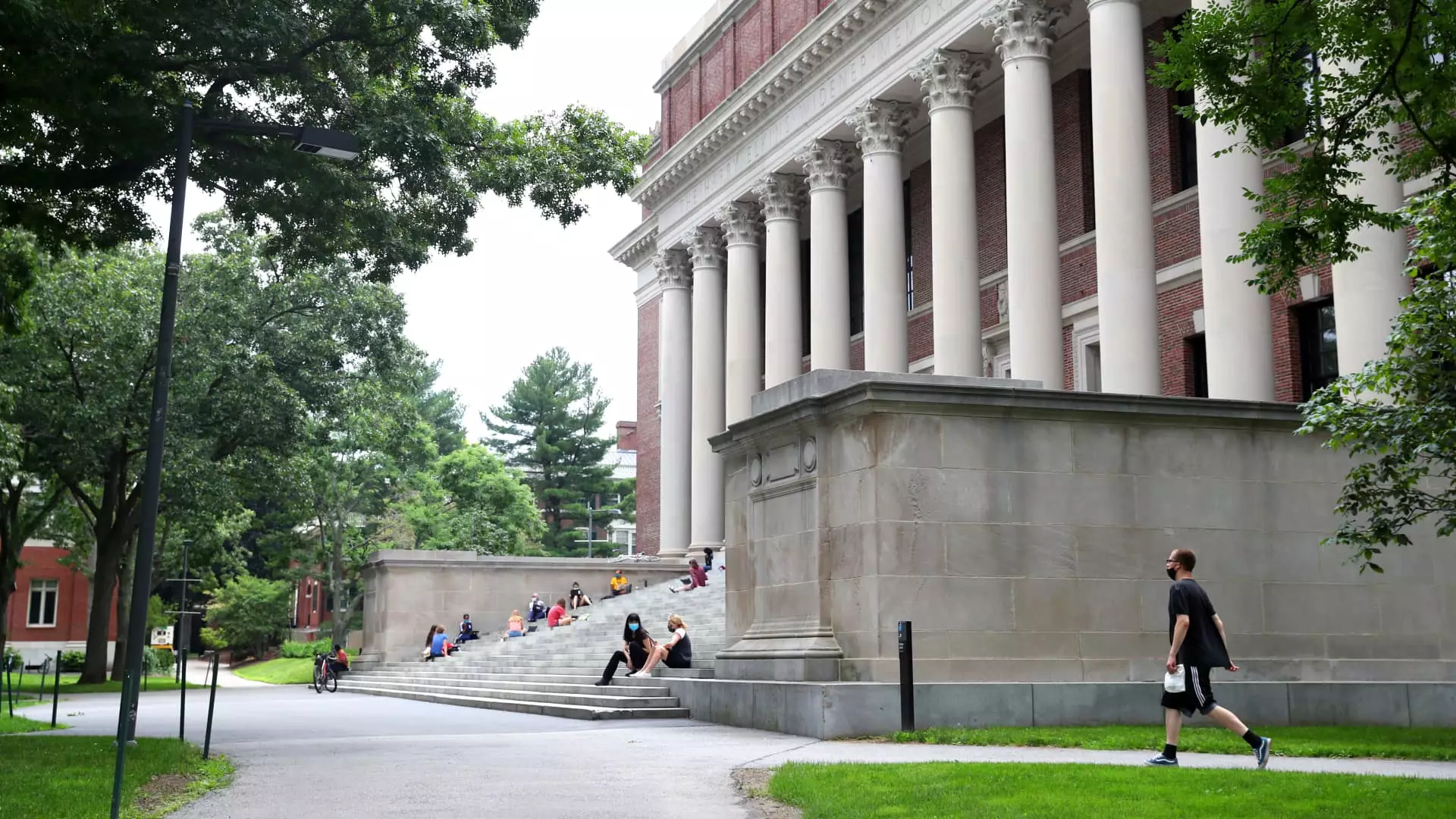 The Changing Landscape of College Applications: Harvard University Regains Top Spot Among Dream Schools