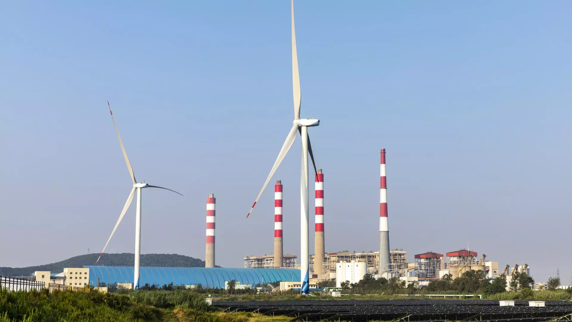 The Future of Wind Power: Overcoming Challenges and Creating Opportunities