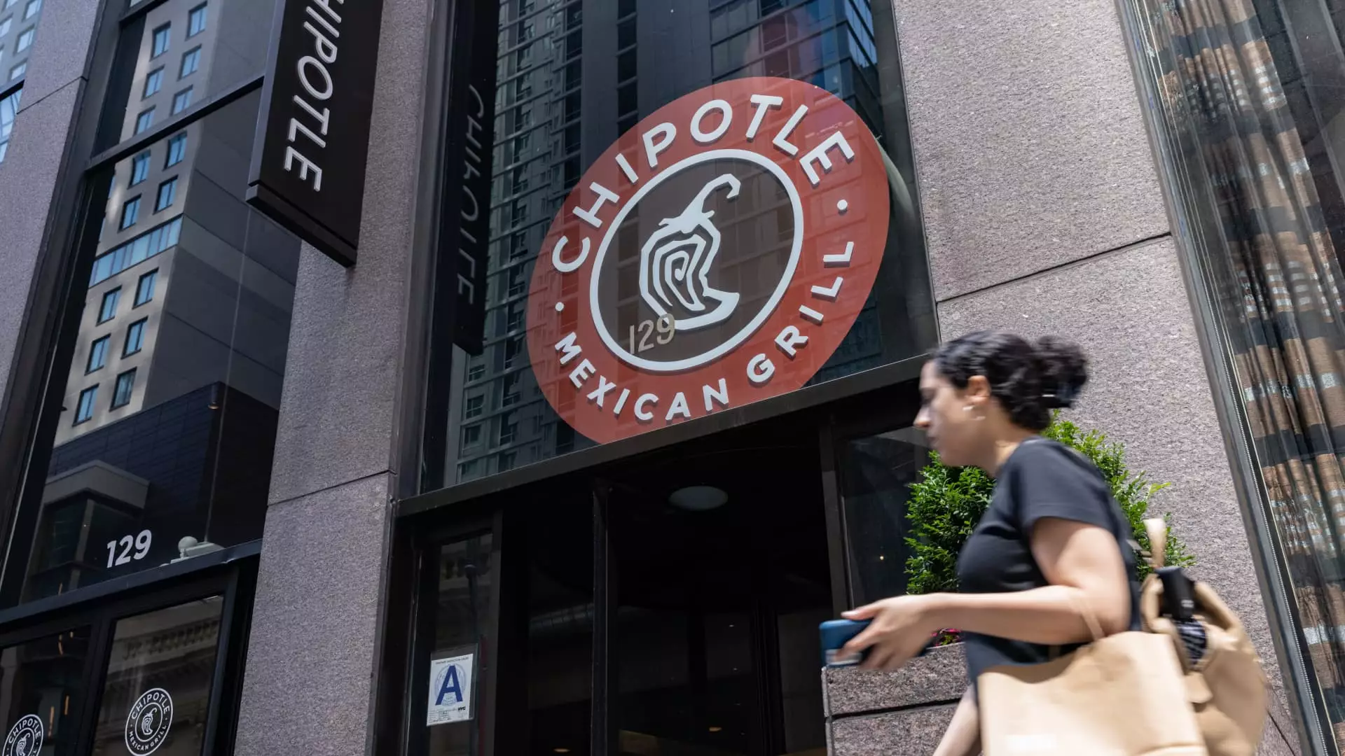 Chipotle Mexican Grill Beats Expectations in Q2 Earnings Report