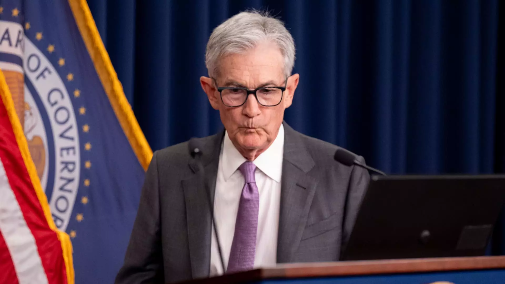 The Federal Reserve Faces Increasing Pressure to Cut Interest Rates