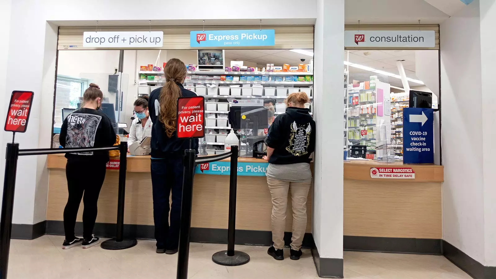 Pharmacy Workers Seek Unionization at Walgreens in Washington