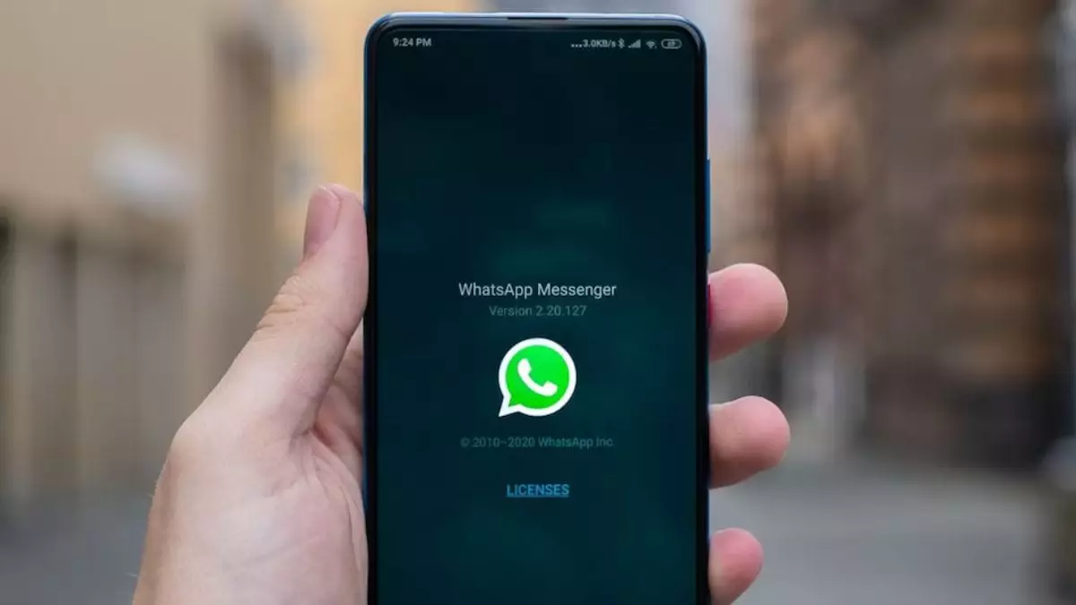 WhatsApp Working on New Feature to Protect Users from Unknown Messages