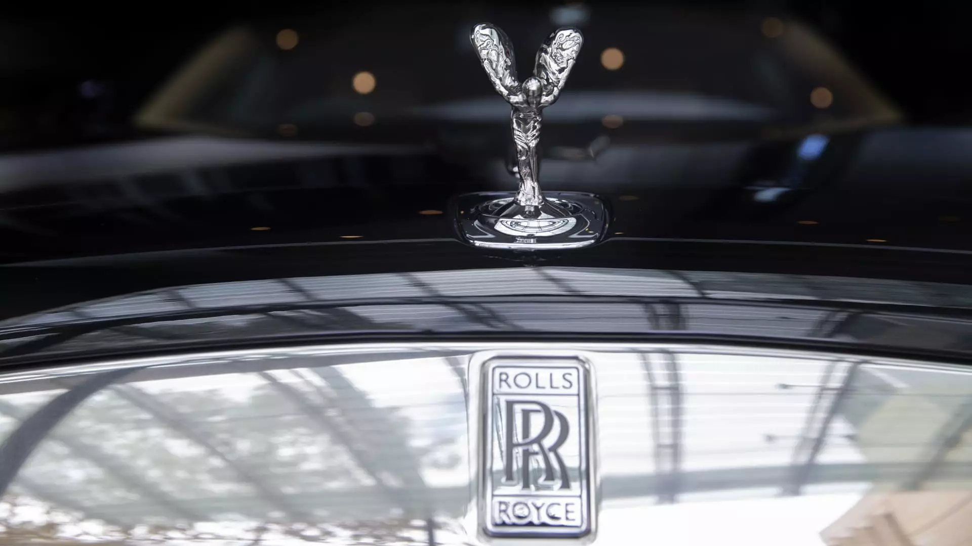 The Evolution of Luxury: Inside the Rolls-Royce Private Office