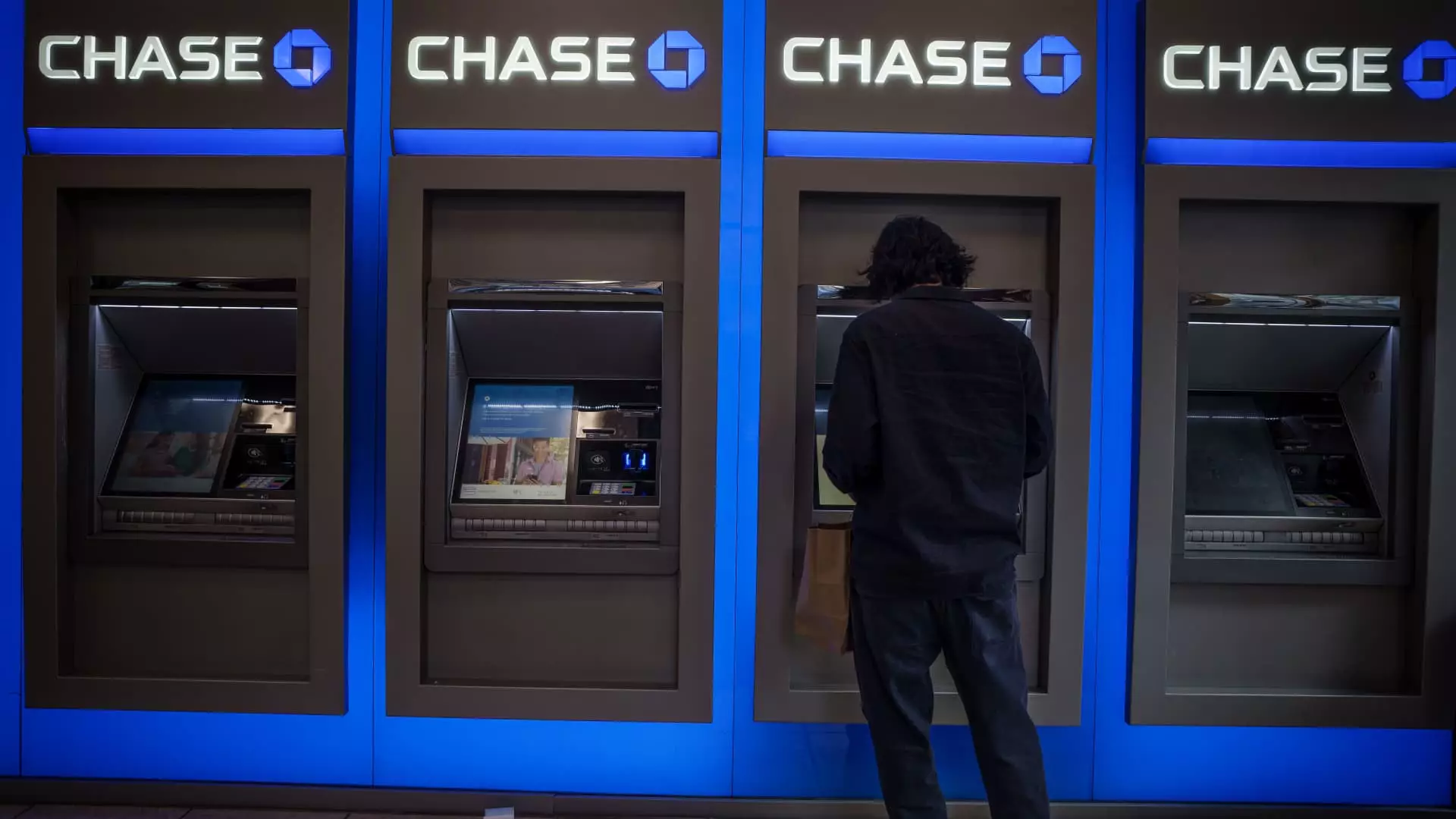 JPMorgan Chase Takes Legal Action Against ATM Exploiters: Unpacking the “Infinite Money Glitch”