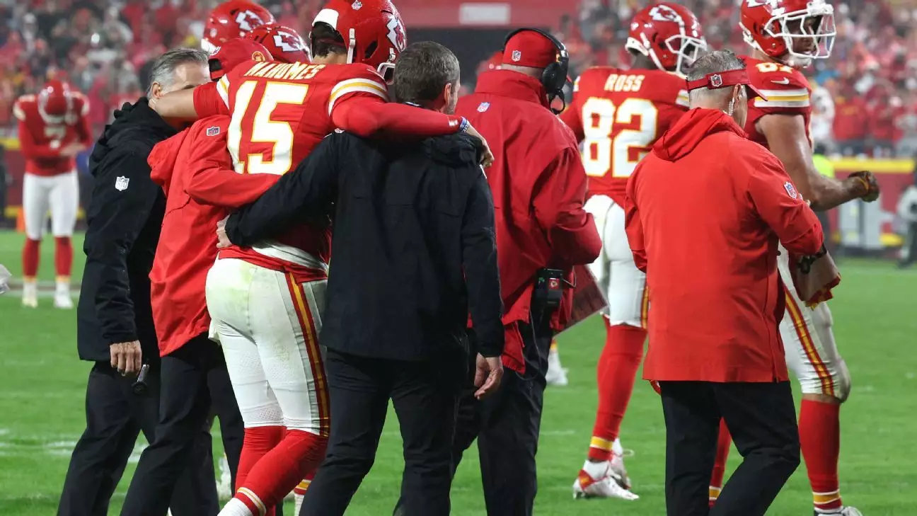 Mahomes Overcomes Ankle Scare to Lead Chiefs to Victory