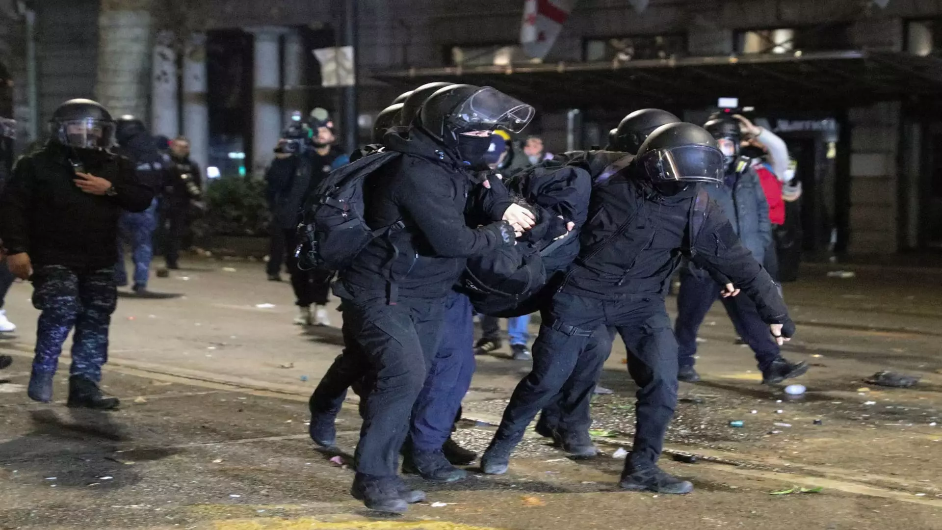 The Unfolding Crisis in Georgia: Protests Underline Discontent over EU Aspirations