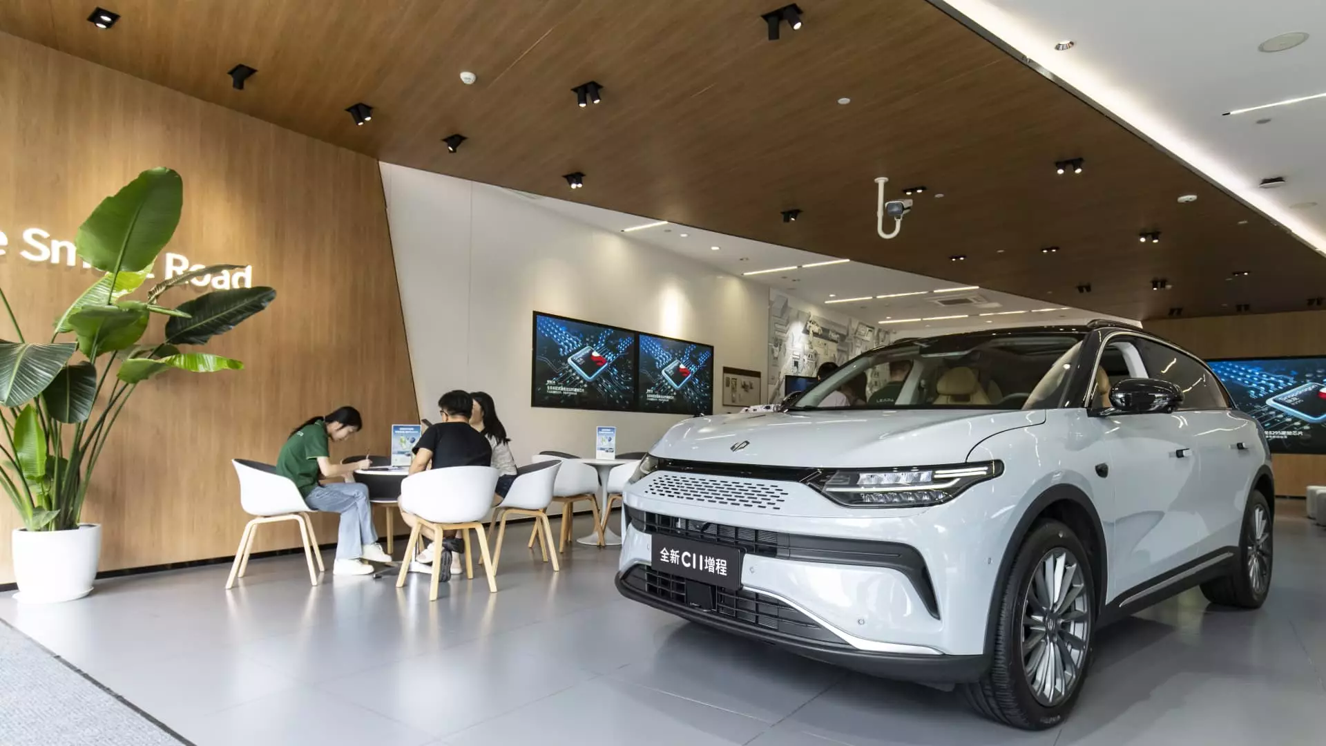 Hybrid Revolution: The Rise of Hybrid Vehicles in China