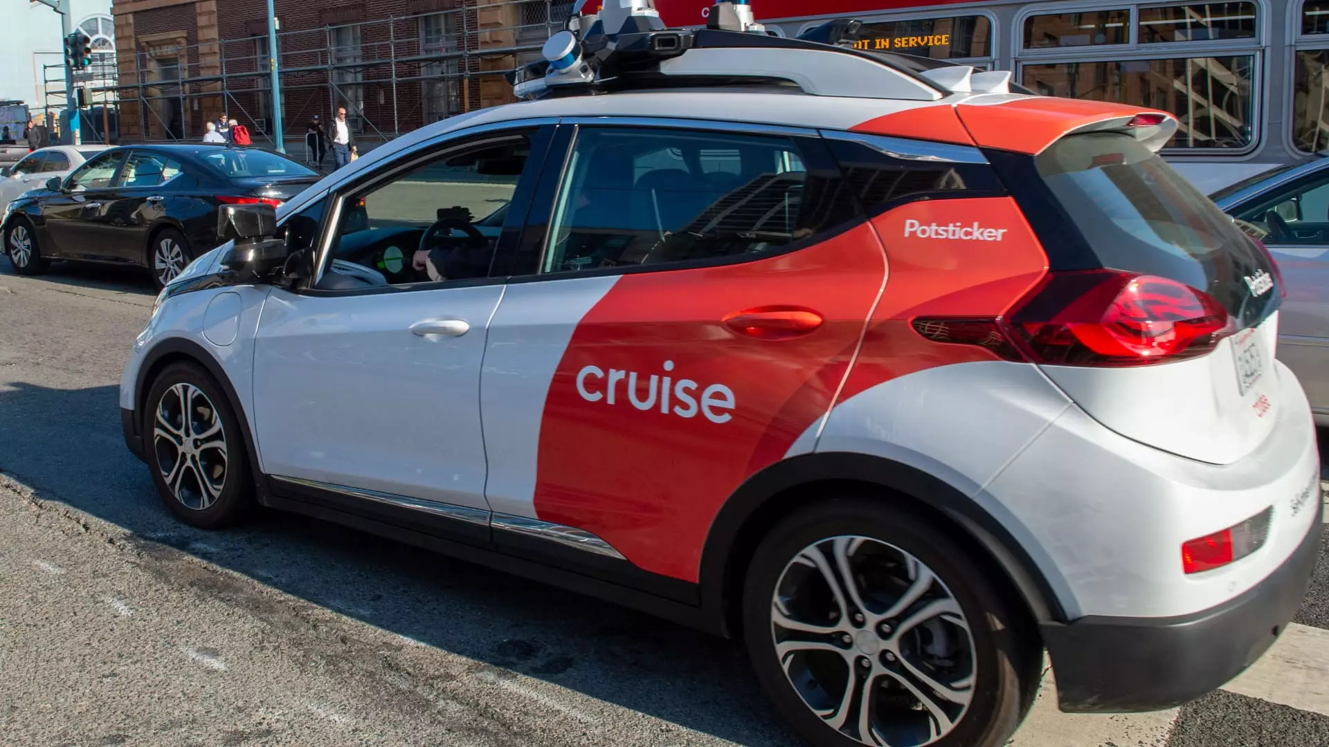 The Fallout from GM’s Cruise Robotaxi Venture: A Shift in Strategy and Workforce