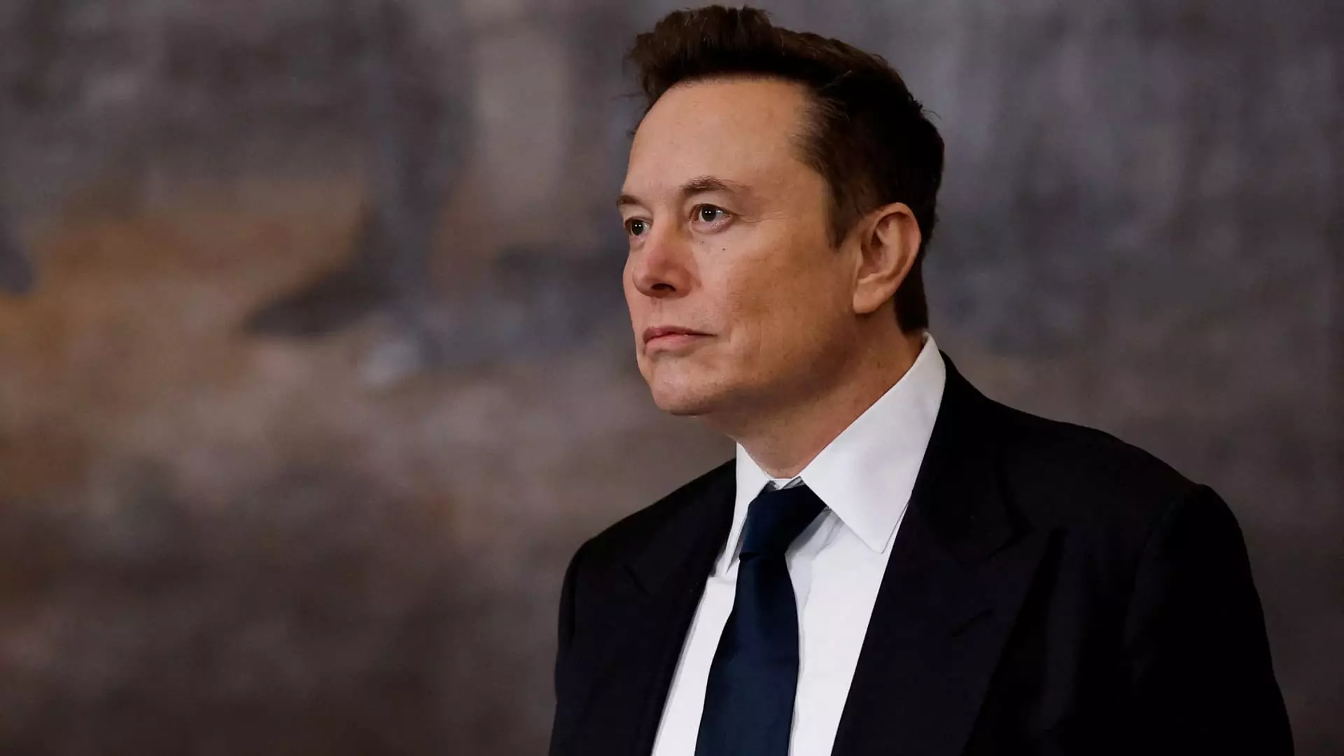 The Rising Tension: Musk’s Ambitious Pursuit of Government Efficiency and Labor Union Resistance