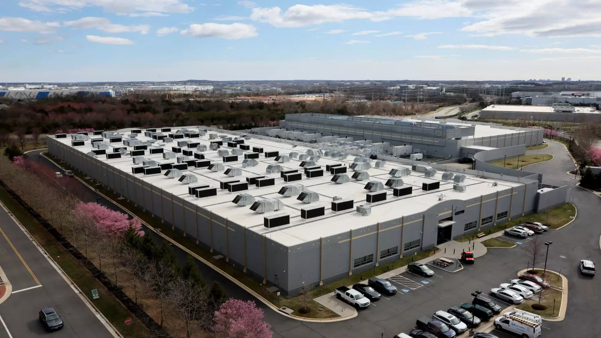 25 Billion Reasons to Rethink Data Center Investments in the U.S.