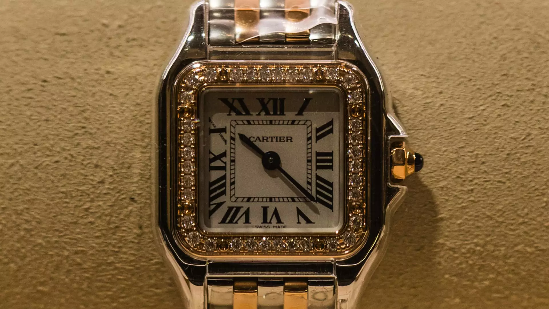 Luxury Resilience: How Richemont Defies Economic Turbulence