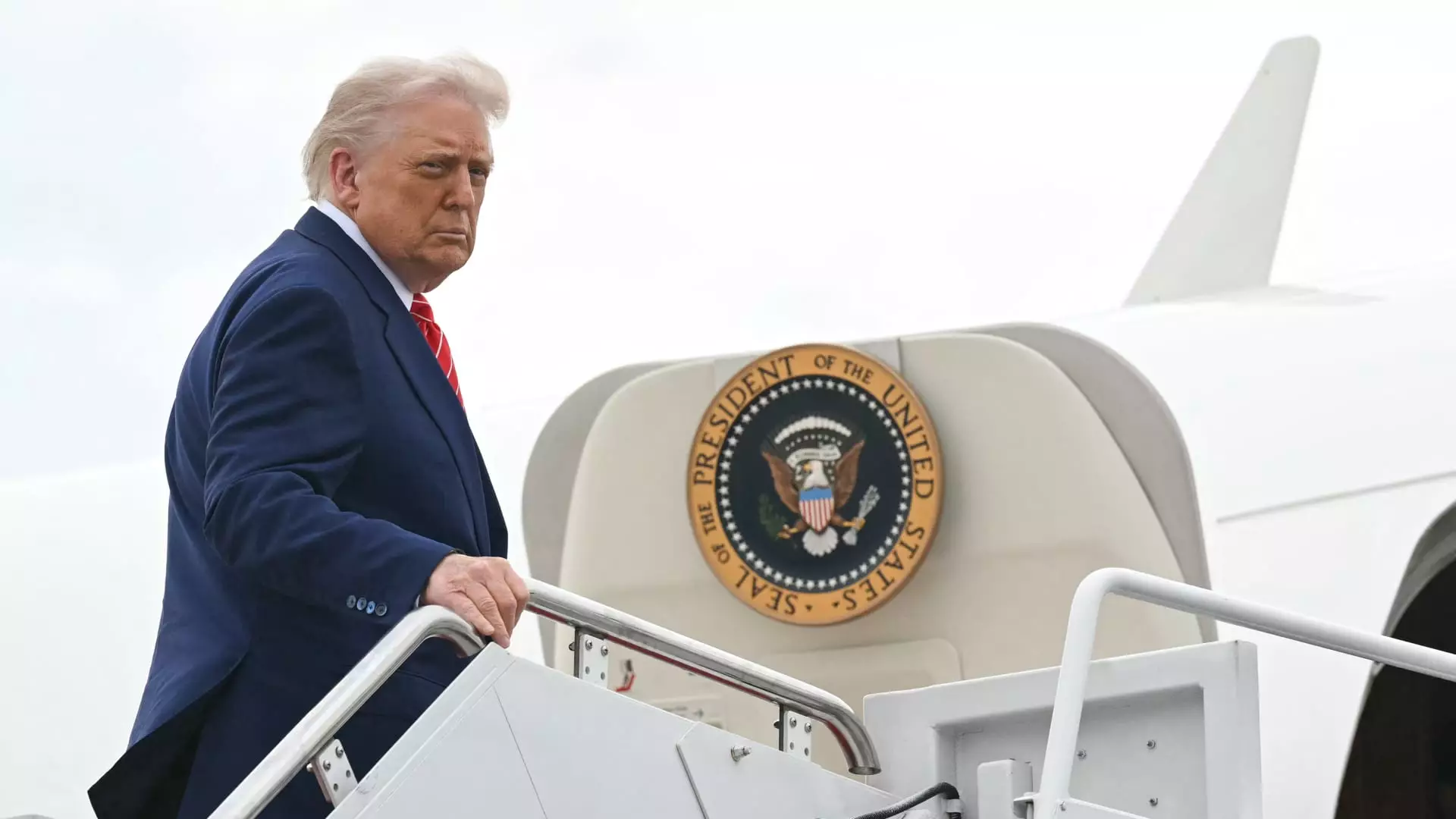 The Tariff Dilemma: A Dangerous Gamble on Global Economy