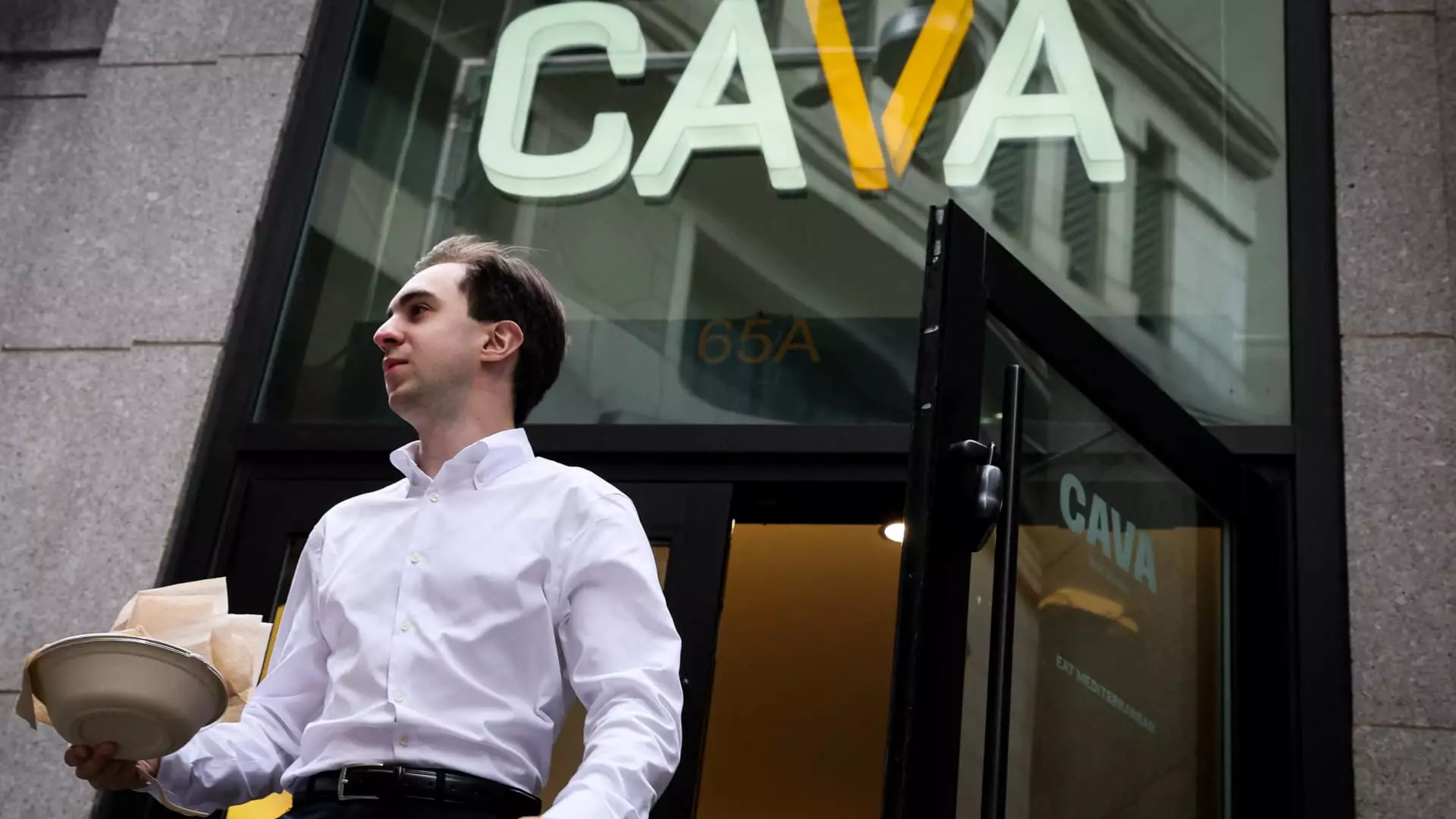 Revolutionizing Loyalty: Are Fast Food Chains Clinging to Hope or Facing Reality?
