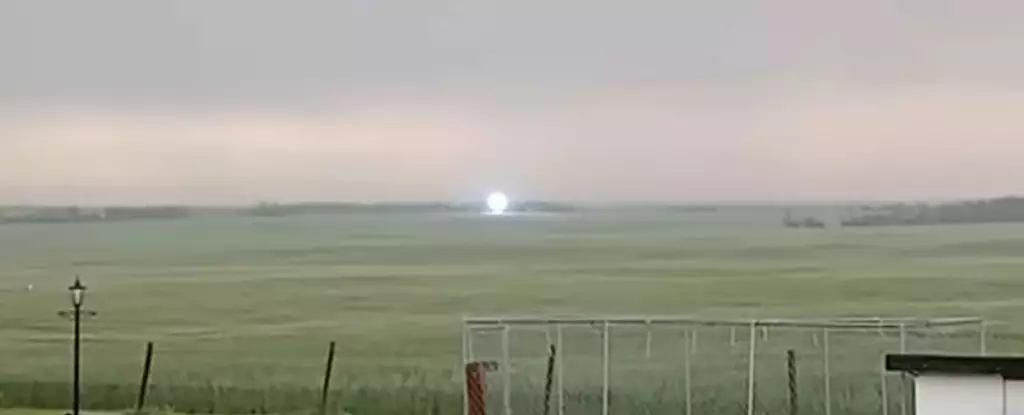 The Enigmatic Power of Nature: Unveiling the Mystery of Rare Lightning Phenomena