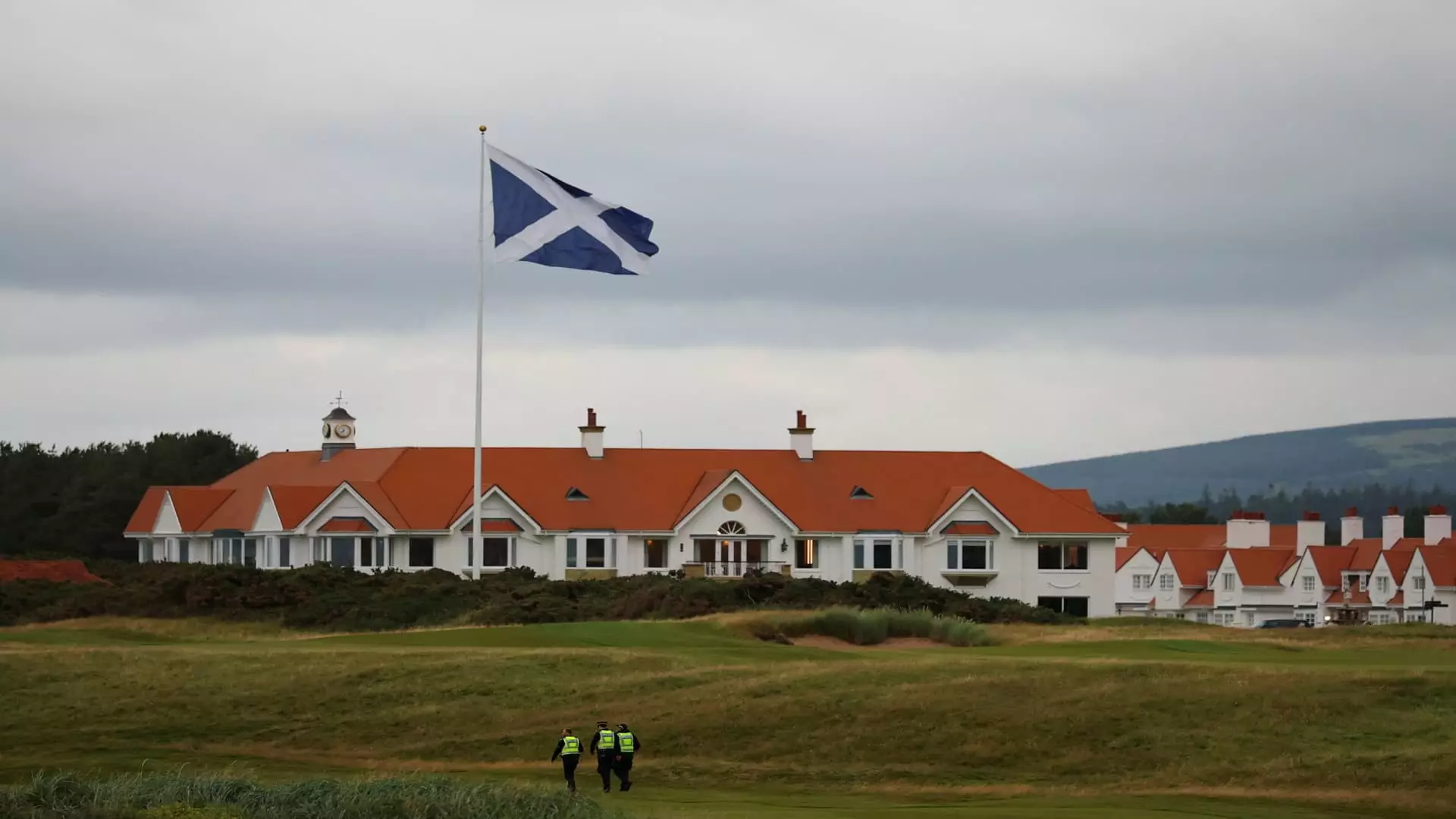 Donald Trump’s Visit to Scotland: A Political Gamble or Risks? Analysis of a Divisive Trip